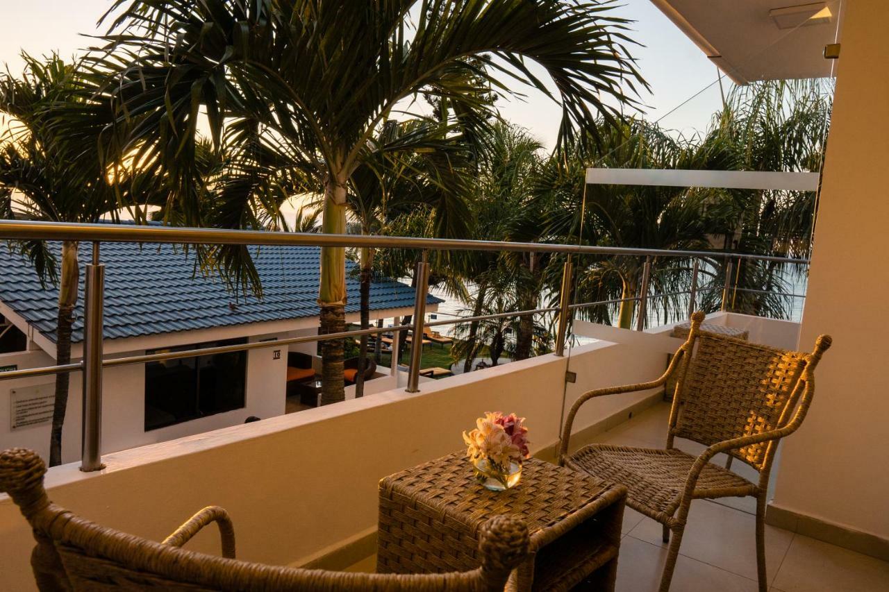 Hotel Vistalmar มันตา ภายนอก รูปภาพ